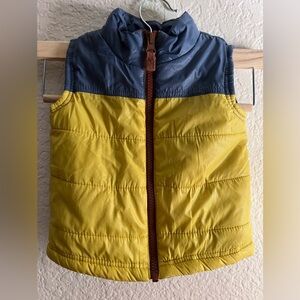 Carter’s Yellow and Blue Puffer Vest (9Mos)